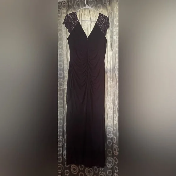 Beautiful purple ruched gown by Xscape - Picture 3 of 4